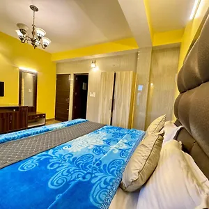 *** Hotel The Royal Moon India
